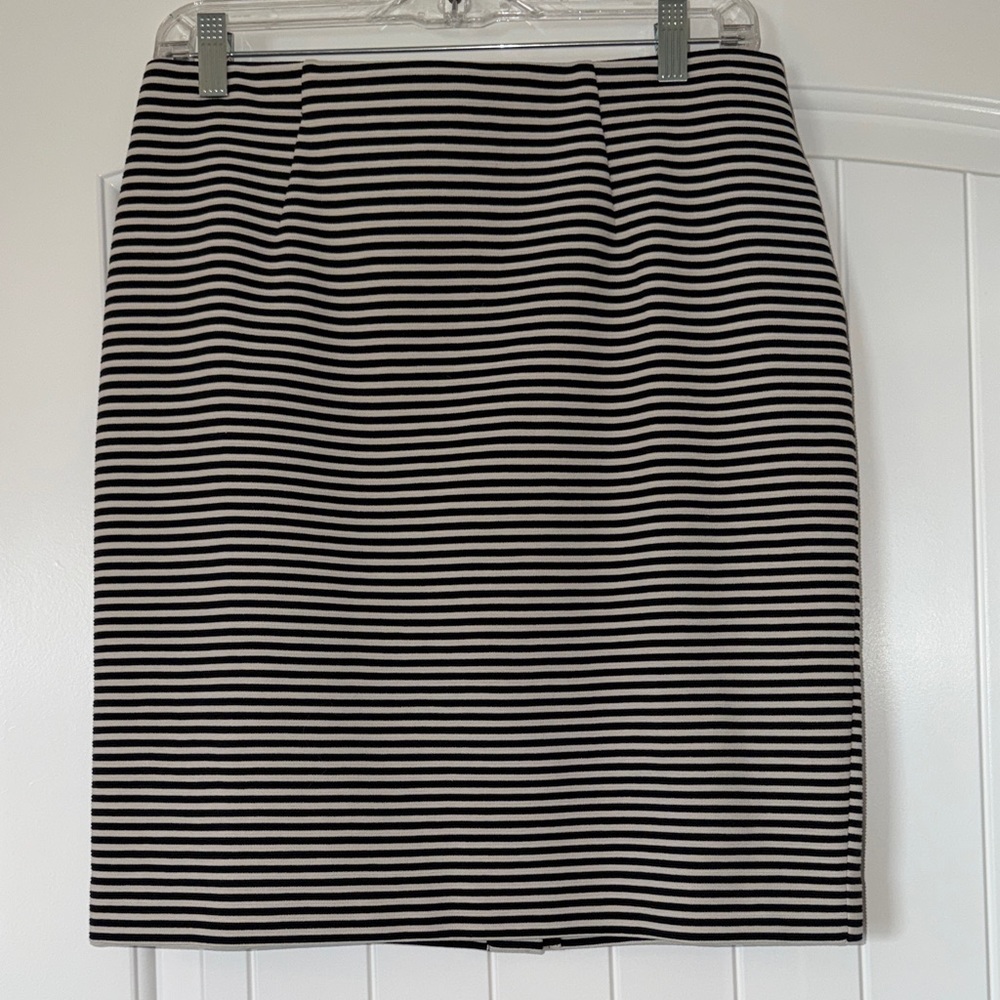 J. Jill Black and Tan Striped Skirt Small